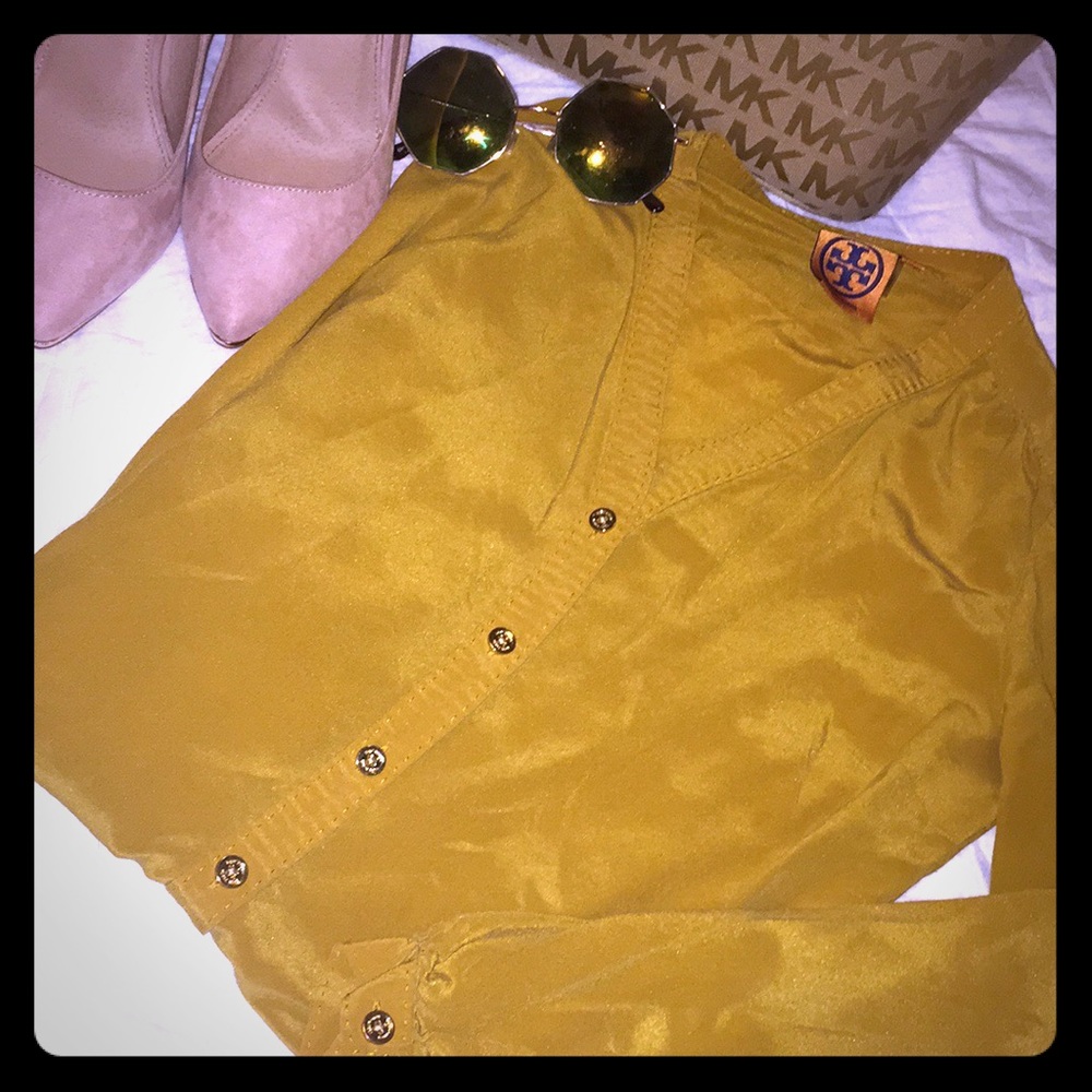 Adorable Tory Burch Blouse